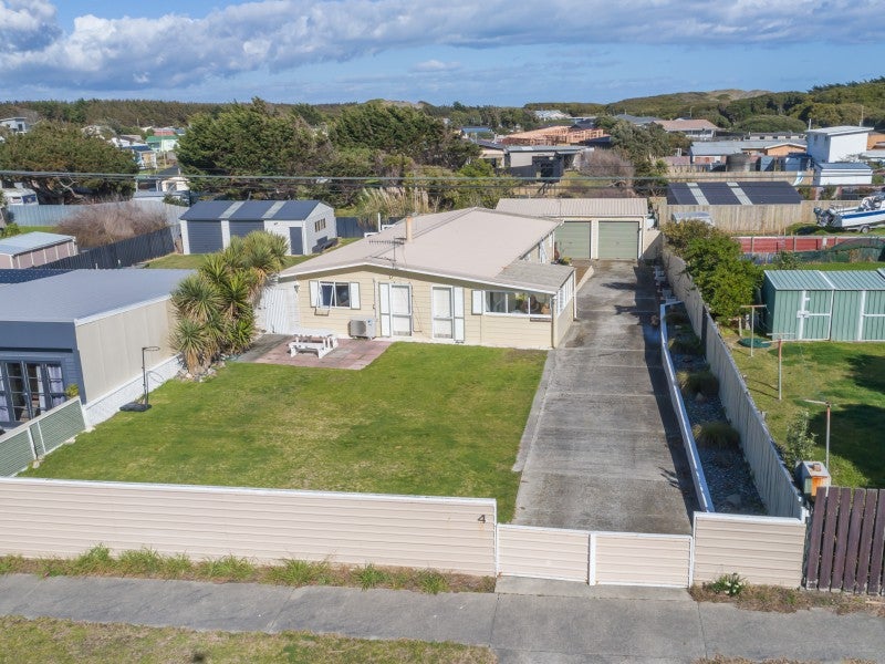 4 Himatangi ST, Himatangi Beach , Foxton - Carousel 1