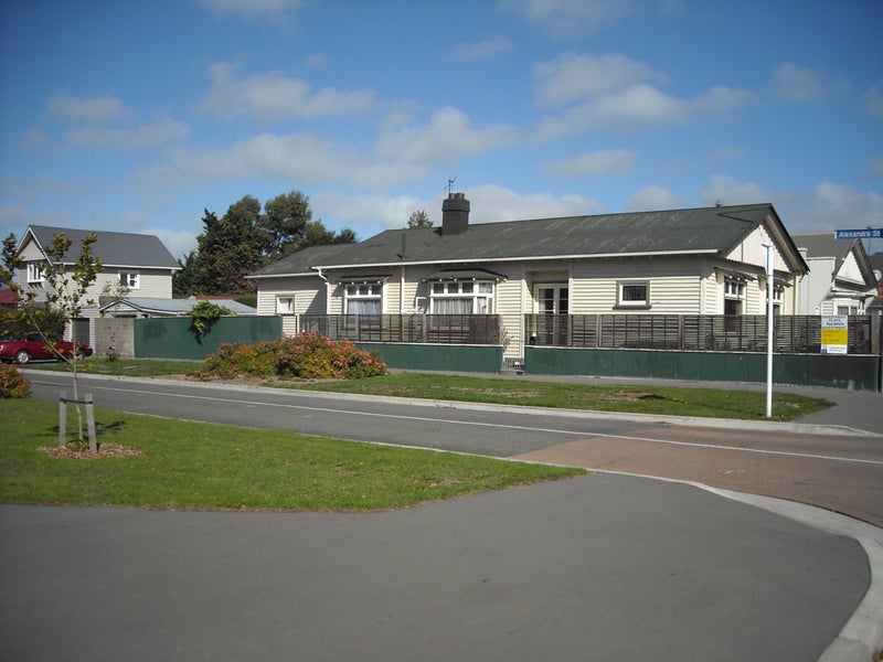 1/2 Alexandra Street, Christchurch Central, Christchurch - Carousel 3