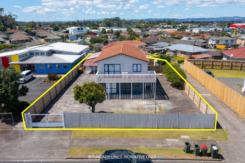 77 Maplesden Drive, Clendon Park, Auckland - Carousel 1