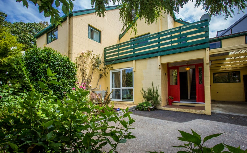 37 Burma Road, Khandallah, Wellington - Carousel 18