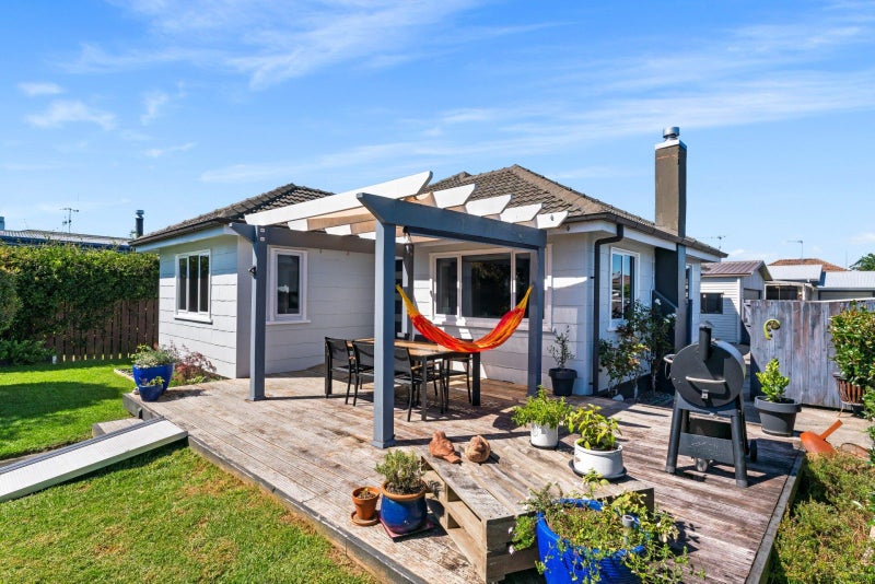 34A Sheppard Street, Gate Pa, Tauranga - Carousel 2