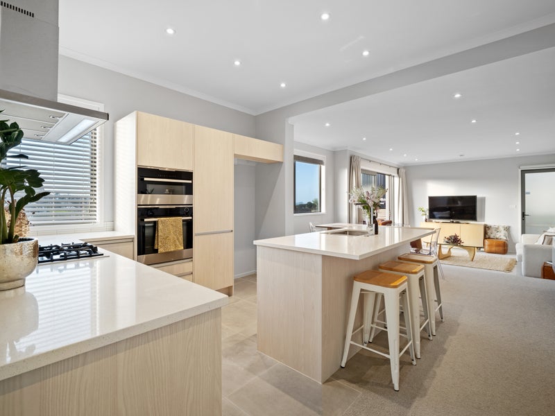 79 Te Oneroa Way, Long Bay, Auckland - Carousel 1