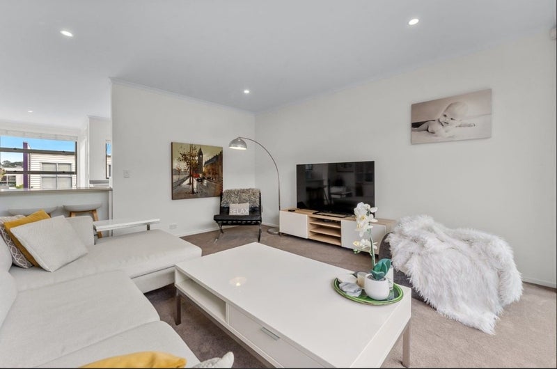 11A Fynes Avenue, Stonefields, Auckland - Carousel 1