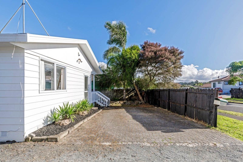 12 Childers Road, Ranui, Auckland - Carousel 2