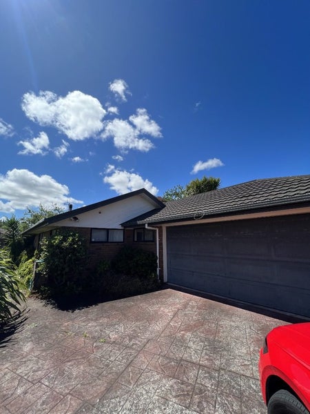 10 Raleigh Avenue, Fairview Downs, Hamilton - Carousel 2