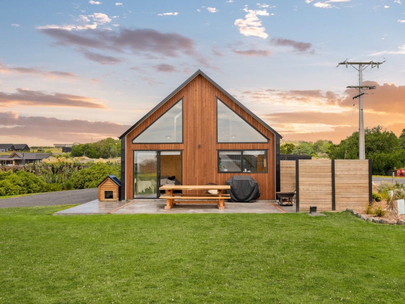209 Moturata Road, Brighton - Carousel 2
