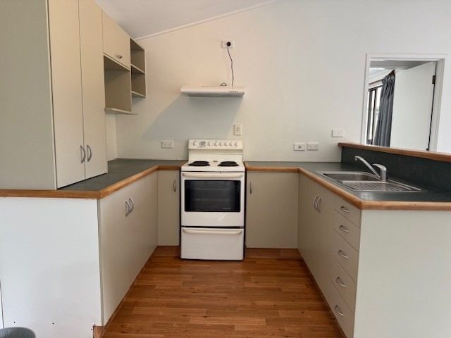 12 Pamir Place, Welcome Bay, Tauranga - Carousel 2