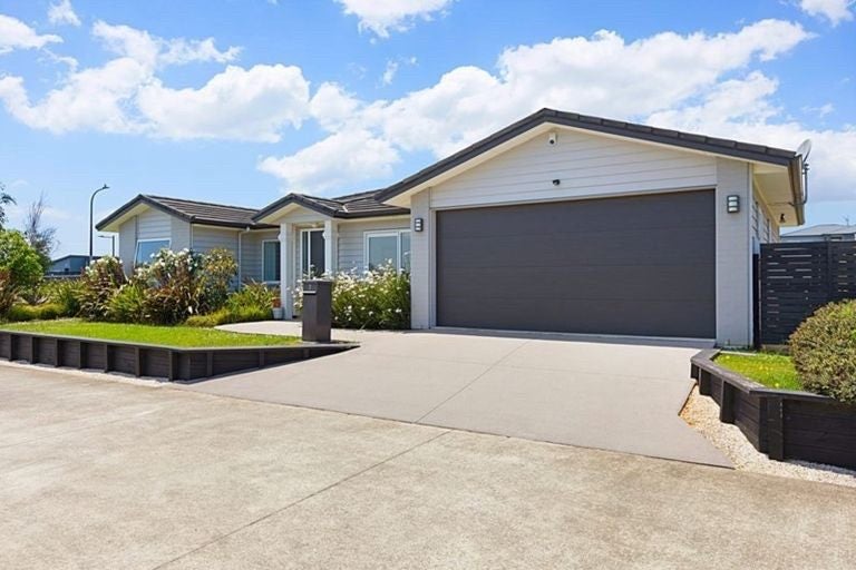2 Rupu Way, Favona, Auckland - Carousel 1