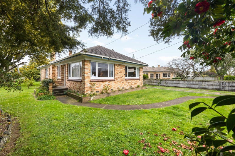 116 Brookfield Street, Hamilton East, Hamilton - Carousel 2