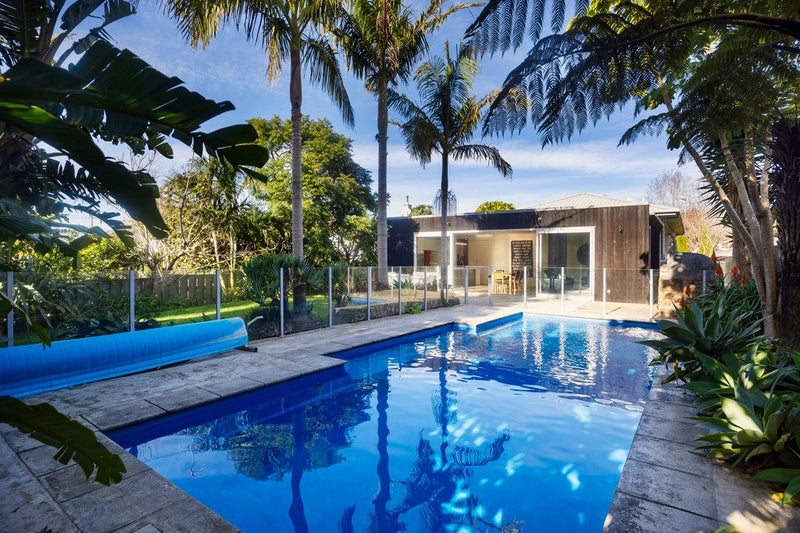 3 Fergusson Avenue, Sandringham, Auckland - Carousel 1