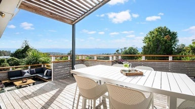 681 East Coast Road, Browns Bay, Auckland - Carousel 1