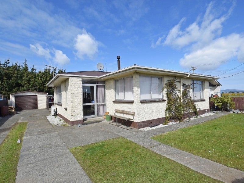 7 Avon Road, Clifton, Invercargill - Carousel 1