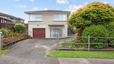 16 Kurnell Drive, Botany Downs, Auckland - Carousel 1