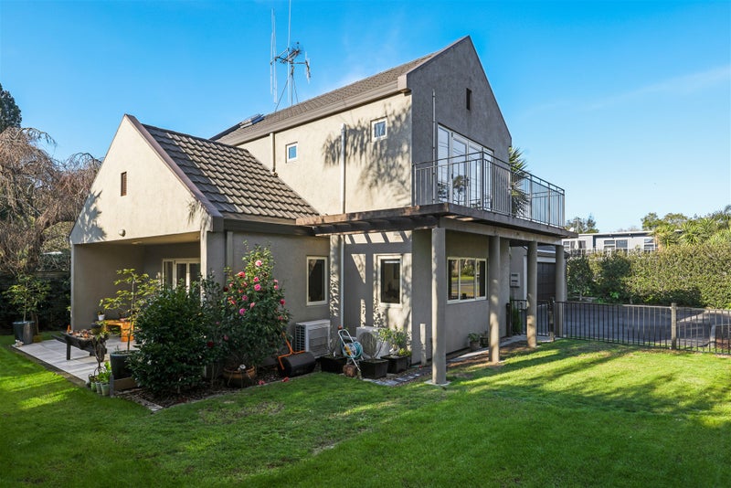 1080 River Road, Queenwood, Hamilton - Carousel 17