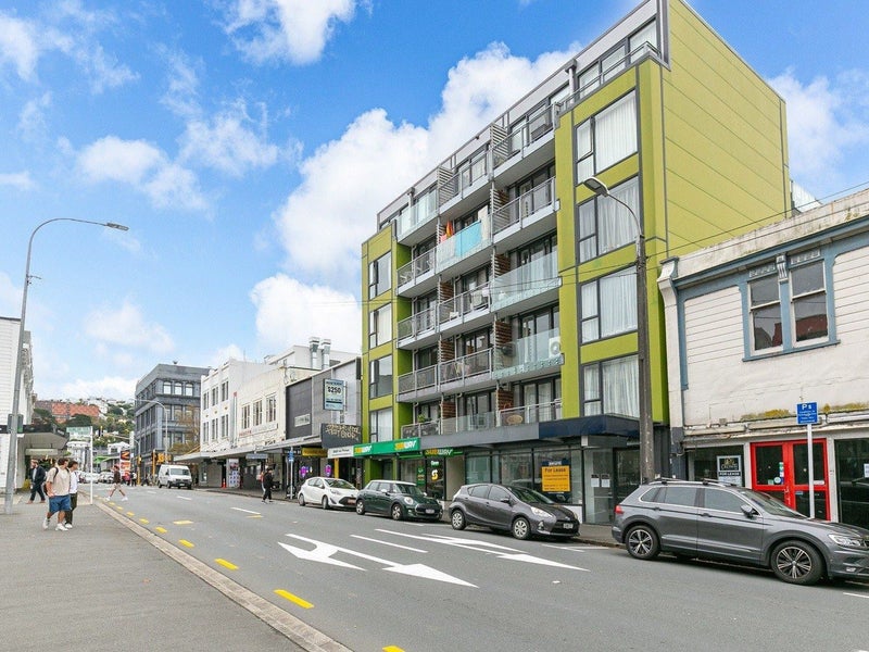 210/142 Vivian Street, Te Aro, Wellington - Carousel 1