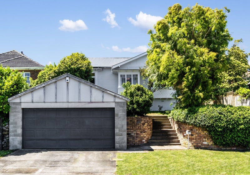 80 Ngatiawa Street, One Tree Hill, Auckland - Carousel 1