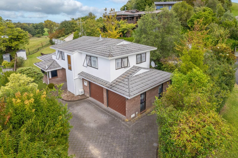 131 Amanda Avenue, Dinsdale, Hamilton - Carousel 1