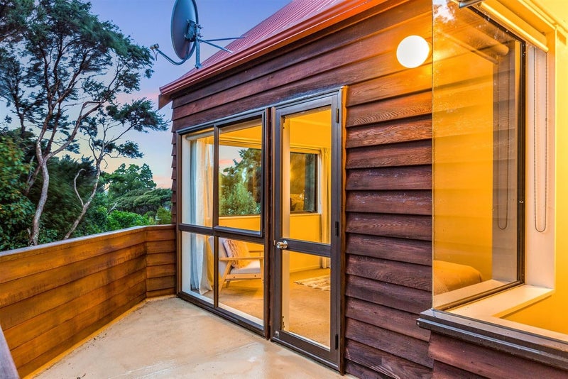 14 Furneaux Grove, Whitby, Porirua - Carousel 30