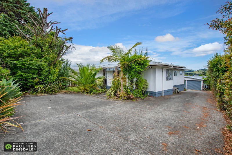 64 Paramount Parade, Tikipunga, Whangarei - Carousel 13