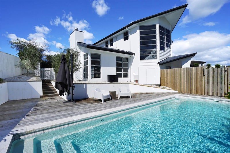 17 Raddington Way, Huntington, Hamilton - Carousel 22