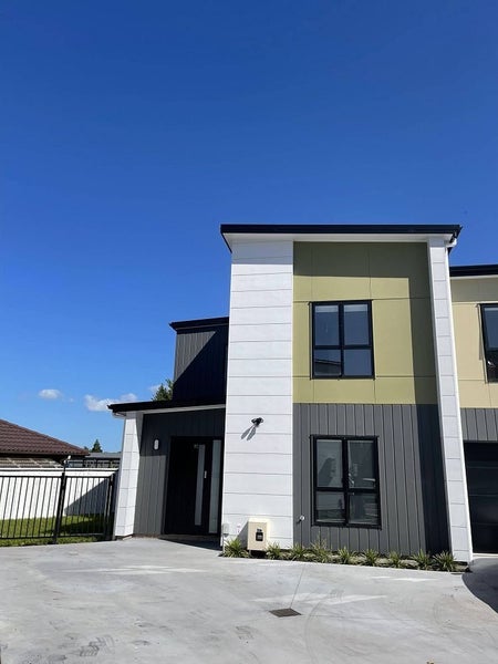 9/2 Joshua Lane, Hamilton East, Hamilton - Carousel 1