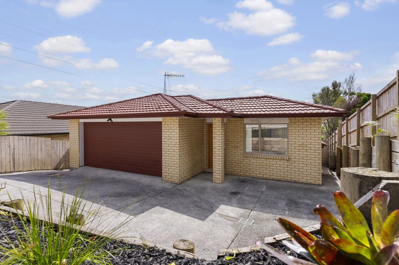 14 Exotic Place, Massey, Auckland - Carousel 1