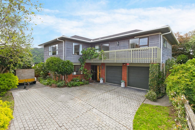 33 Trelissick Crescent, Ngaio, Wellington - Carousel 1
