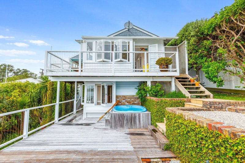 22 Stanley Point Road, Stanley Point, Auckland - Carousel 21