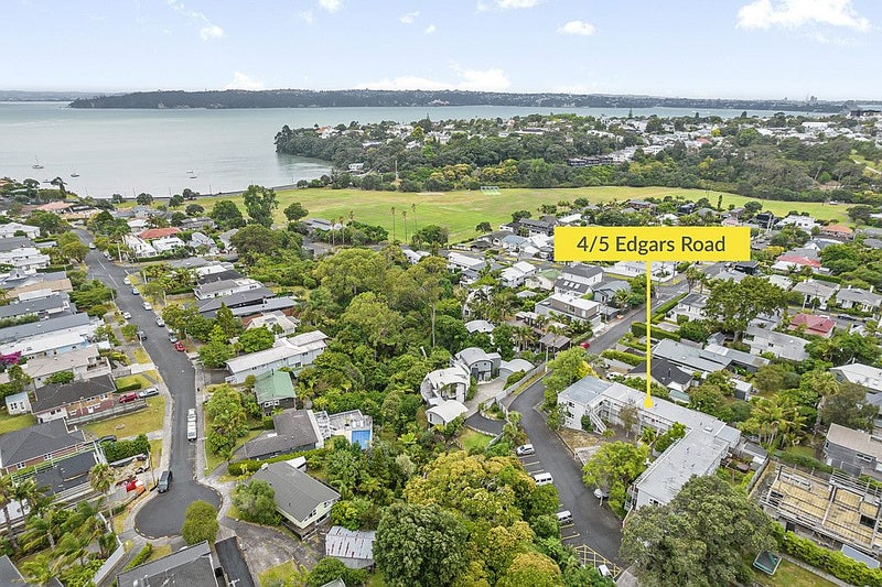 4/5 Edgars RD, Westmere, Auckland - Carousel 7