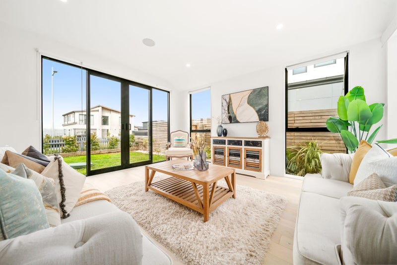 7 Hanikura ST, Long Bay, Auckland - Carousel 2