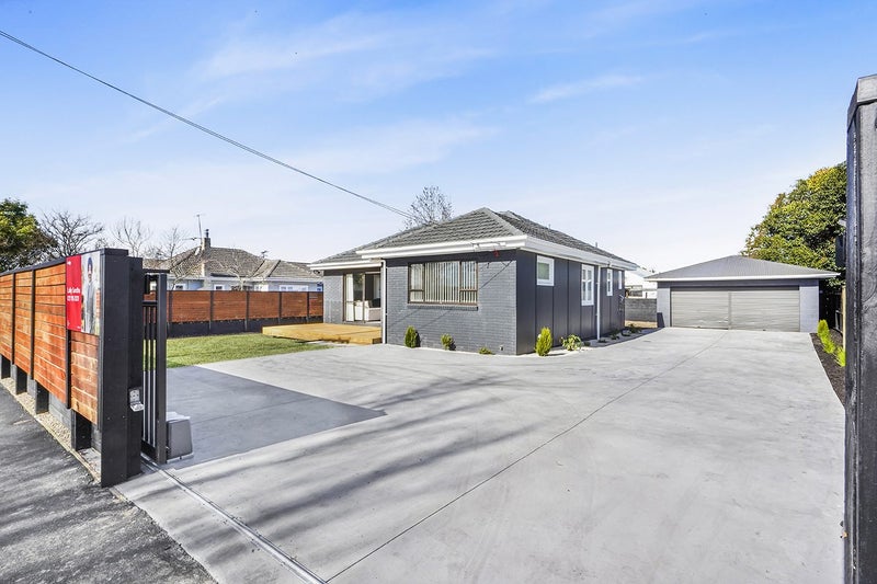 16 Normandy Avenue, Melville, Hamilton - Carousel 2