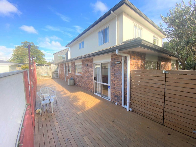 11A Orsova Place, Lynfield, Auckland - Carousel 15