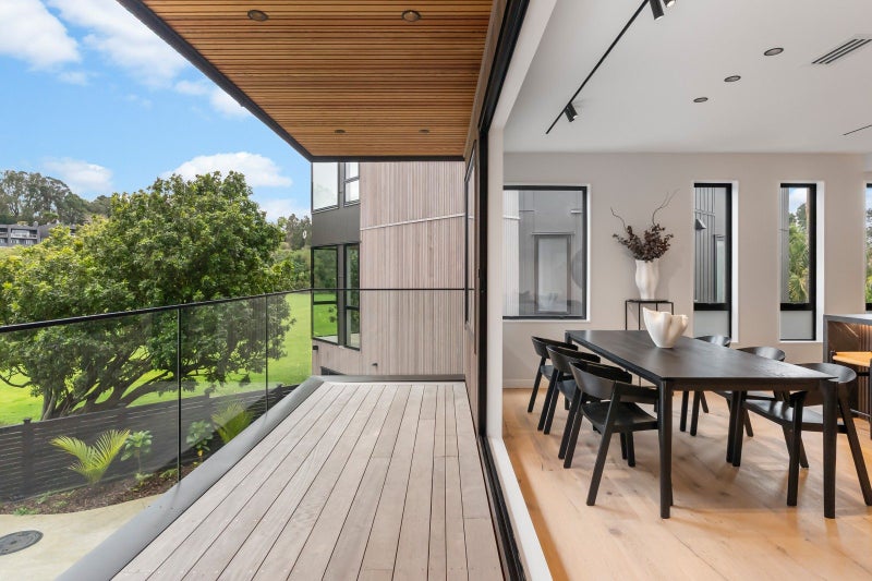 53B Regina Street, Westmere, Auckland - Carousel 2