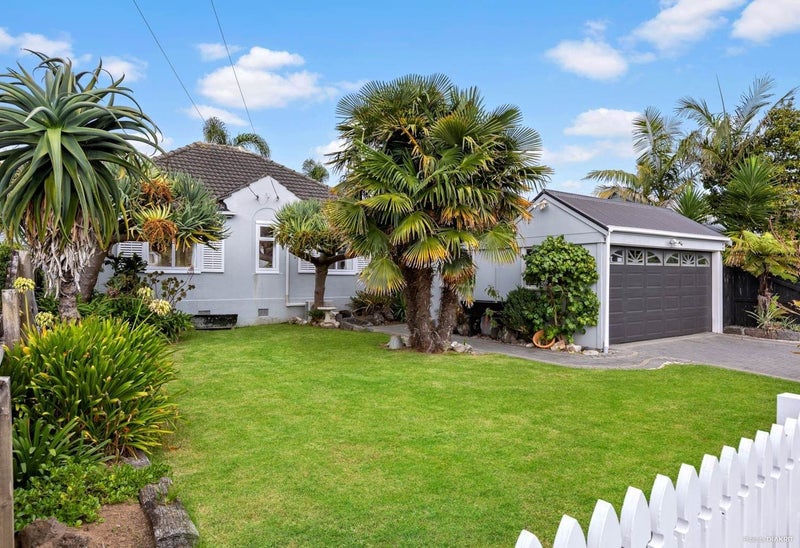 31 Duke Street, Mount Roskill, Auckland - Carousel 1