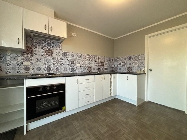 8 Tane Street, New Lynn, Auckland - Carousel 16