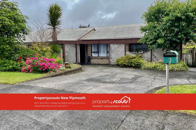 3 Highlands Place, Highlands Park, New Plymouth - Carousel 1