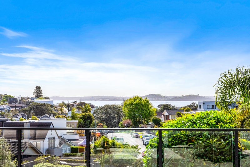 3/47 Bay Road, St Heliers, Auckland - Carousel 2