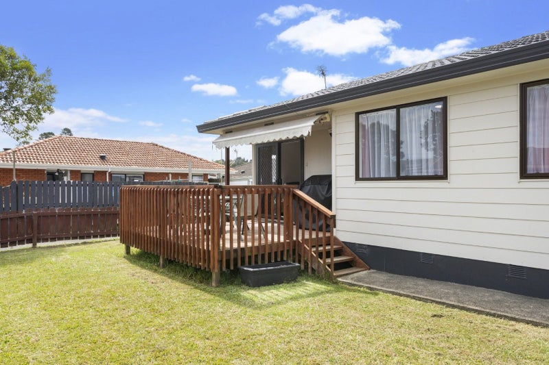 1/229 Waitemata Drive, Ranui, Auckland - Carousel 2