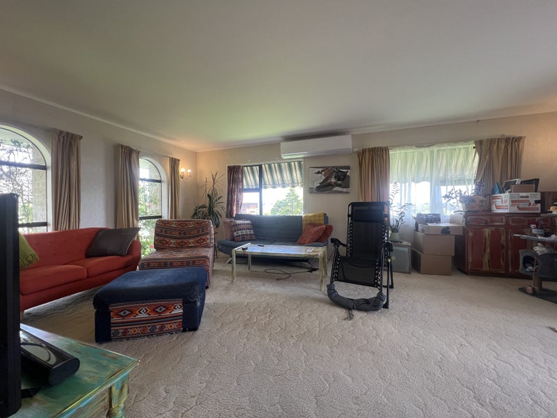 28 Coldham Crescent, Saint Johns, Auckland - Carousel 2