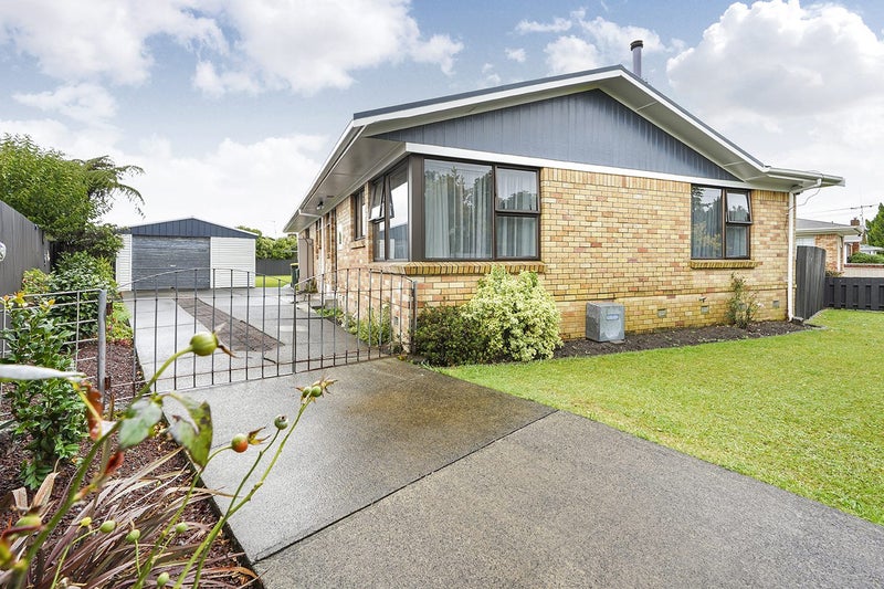 101 Mount View Road, Melville, Hamilton - Carousel 1