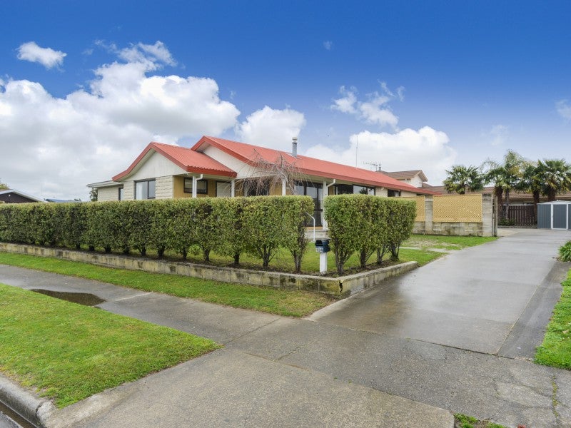 124 Tait Drive, Greenmeadows, Napier - Carousel 1