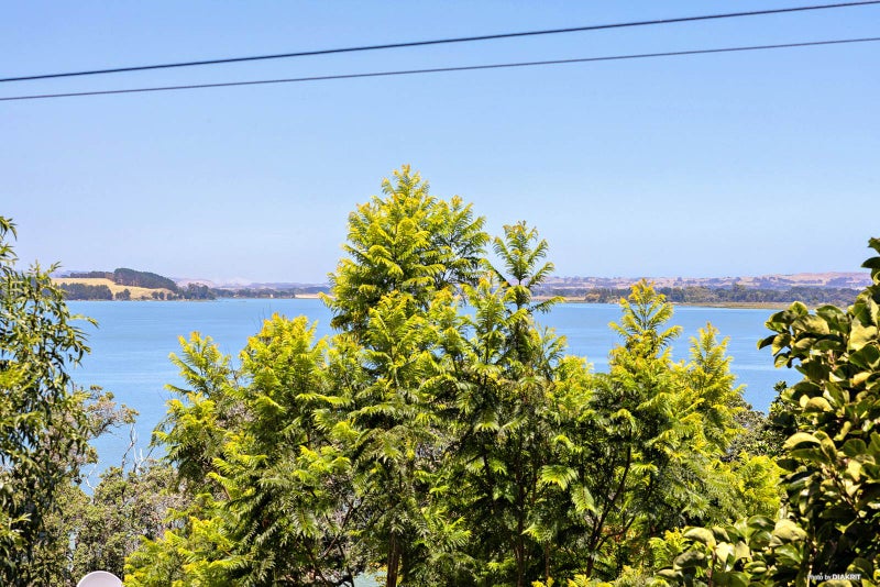 48 Mclarin Road, Waiuku - Carousel 1