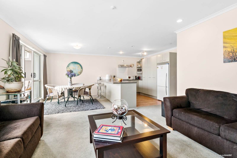 9/340 Gulf Harbour Drive, Gulf Harbour, Whangaparaoa - Carousel 1