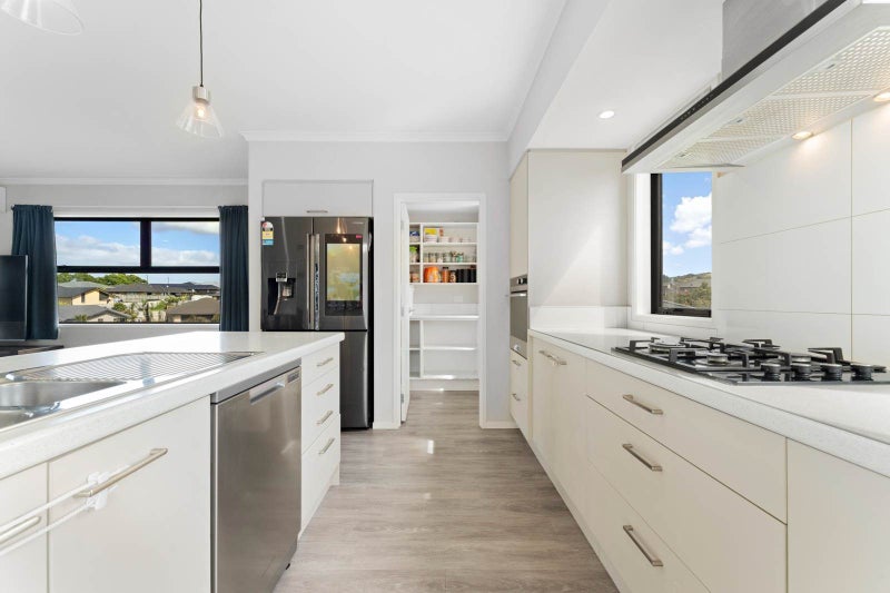 31A Helenvale Crescent, Pokeno - Carousel 1