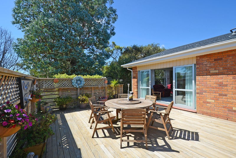 18 Kashmir Avenue, Clouston Park, Upper Hutt - Carousel 1