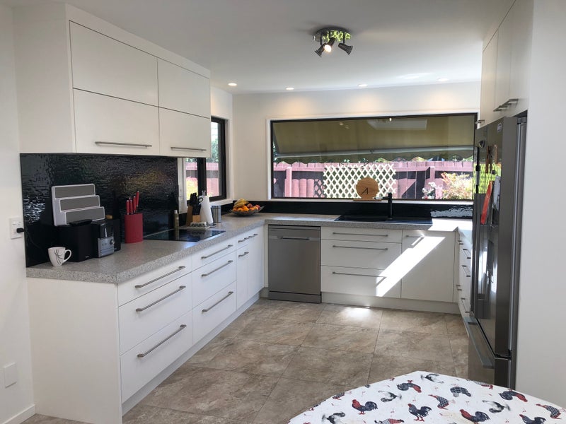 6 Harkness Place, Avonhead, Christchurch - Carousel 1