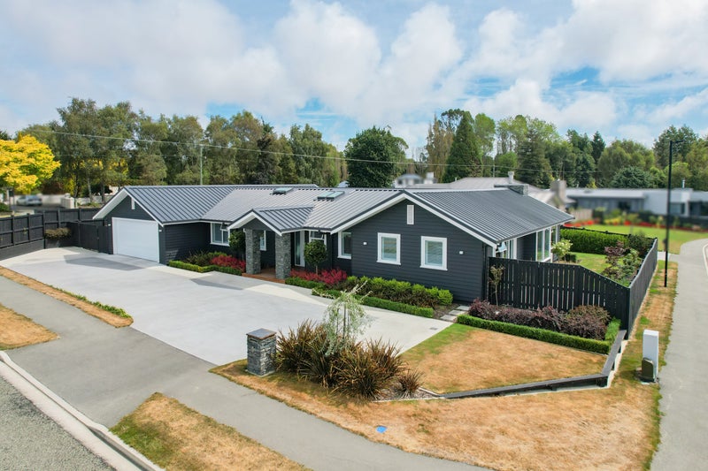 1 Avoca Drive, Waiareka Junction, Oamaru - Carousel 1