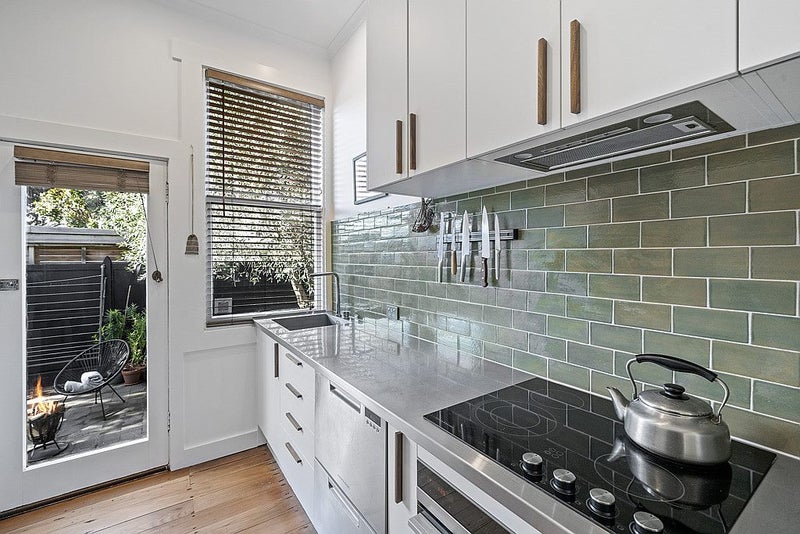 37 Rua Street, Lyall Bay, Wellington - Carousel 1