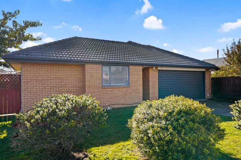 9 Topham Lane, Hornby, Christchurch - Carousel 21