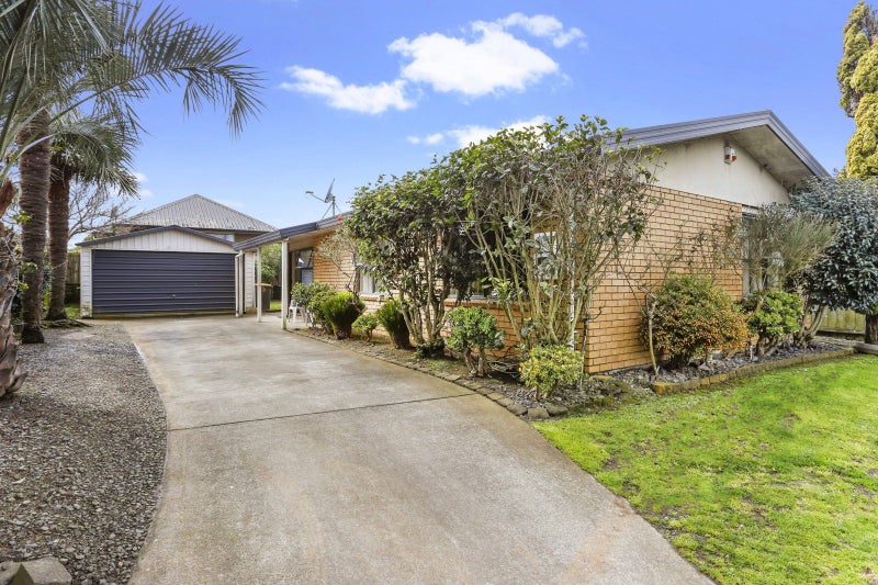 58 Hall Avenue, Mangere, Auckland - Carousel 1